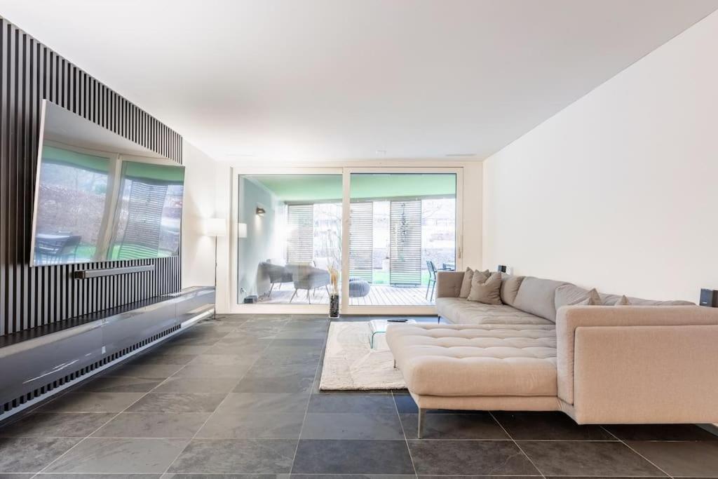 Luxus Wohnung Mit Garten زيورخ المظهر الخارجي الصورة