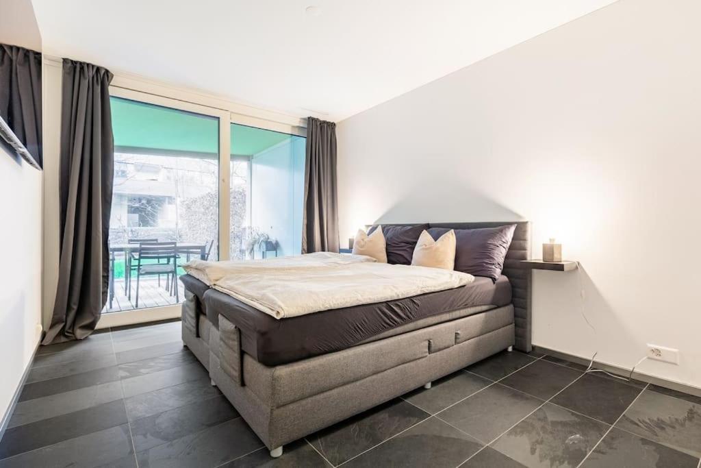 Luxus Wohnung Mit Garten زيورخ المظهر الخارجي الصورة